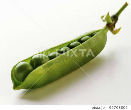 Fresh pea pod isolated on white background Fresh pea pod isolated on white background 92703802