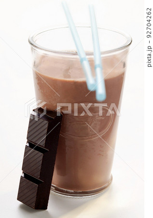 Chocolate milk shake 92704262