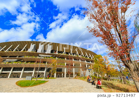 秋の東京　新宿区　国立競技場 92713497