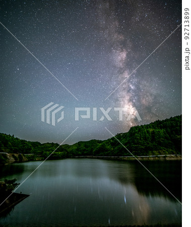 千葉県大多喜町 平沢ダムの天の川 千葉県大多喜町 平沢ダムの天の川 92713899
