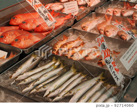 寺泊　魚の市場通り 92714060