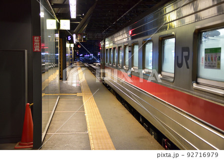 2021年12月、北海道の旭川駅から稚内駅までの宗谷本線の風景 2021年12月、北海道の旭川駅から稚内駅までの宗谷本線の風景 92716979