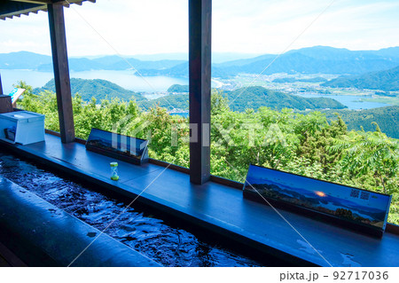 天空の足湯【レインボーライン山頂公園】 92717036