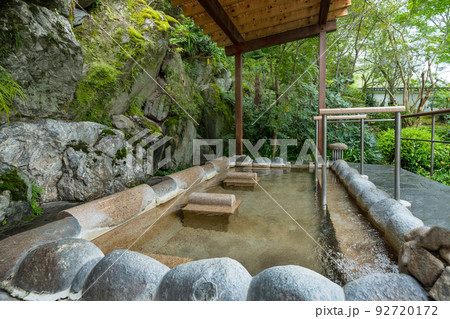 露天風呂 温泉 露天風呂 温泉 92720172
