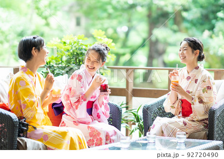 温泉旅行 浴衣 女子旅 温泉旅行 浴衣 女子旅 92720490