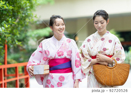 温泉旅行　浴衣　女子旅 92720526