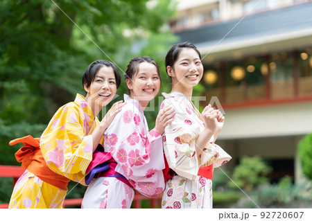 温泉旅行　浴衣　女子旅 92720607