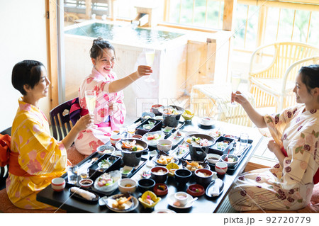 温泉旅行 食事 女子旅 温泉旅行 食事 女子旅 92720779
