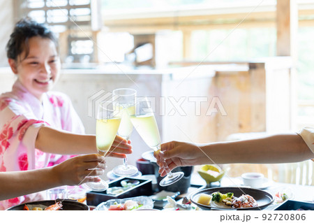 温泉旅行　浴衣　女子旅 92720806
