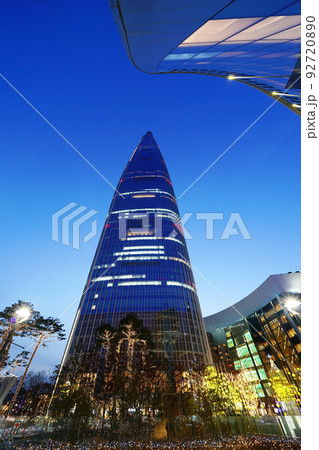 高層ビル 都市 都会 92720890