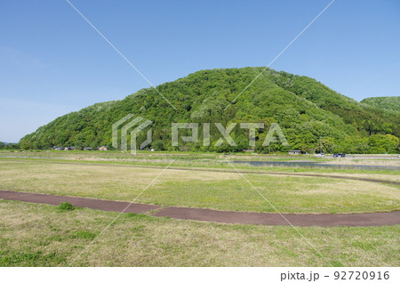 村国山 福井県越前市 日野川河川緑地公園からの眺め 村国山 福井県越前市 日野川河川緑地公園からの眺め 92720916