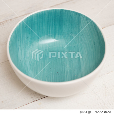 Empty bowl Empty bowl 92723028
