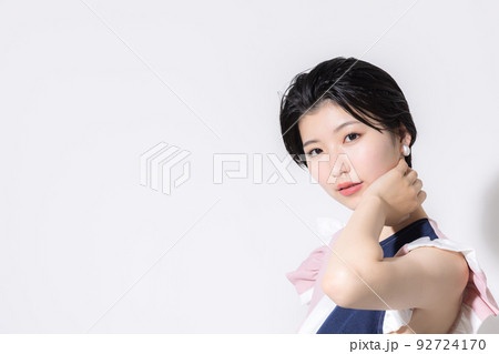 女性　ビューティーイメージ 92724170
