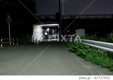 夜の澱み橋下のトンネル夜景、仙台市青葉区 夜の澱み橋下のトンネル夜景、仙台市青葉区 92727952