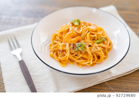 海老のトマトクリームパスタ 海老のトマトクリームパスタ 92729680