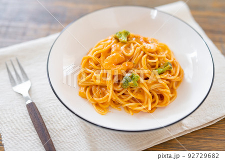 海老のトマトクリームパスタ 92729682