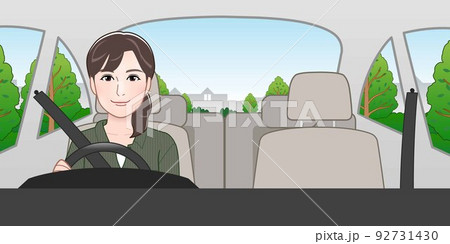 一人で車に乗っている女性 92731430