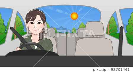 一人で車に乗っている女性 92731441