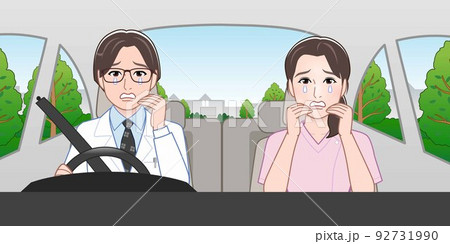 仕事で営業に出かける男性と女性 92731990