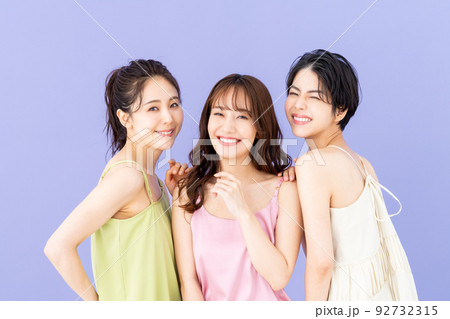 若い女性のビューティ 92732315