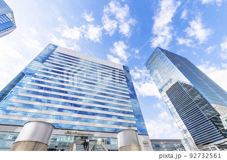東京都港区 晴天のJR品川駅(港南口) 東京都港区 晴天のJR品川駅(港南口) 92732561