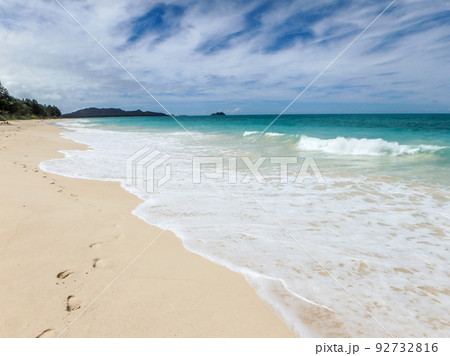 waimanalo bay beach scenes in oahau hawaii waimanalo bay beach scenes in oahau hawaii 92732816