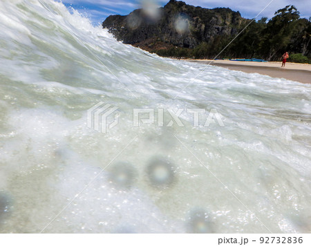 waimanalo bay beach scenes in oahau hawaii 92732836