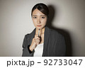 OL スーツ　仕事　オフィスカジュアル　女性 92733047