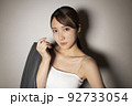 ジャケット　カッコイイ　女性　ポートレート 92733054
