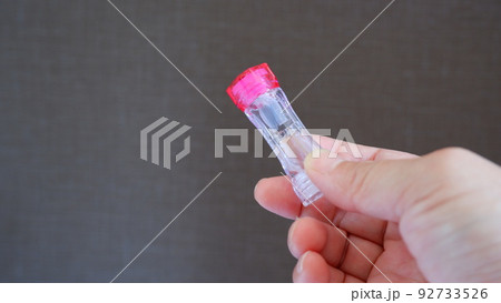 ハードコンタクトレンズのケース 92733526