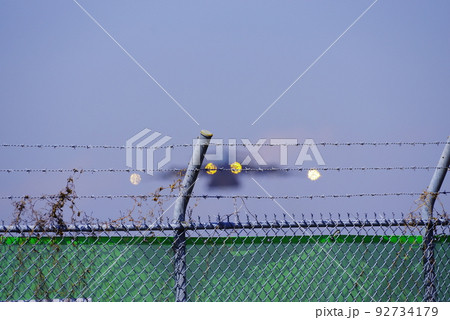 離陸するC-17グローブマスターⅢ 92734179