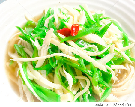 中国家庭料理・マコモダケとインゲンの炒め(茭白炒豆角) 中国家庭料理・マコモダケとインゲンの炒め(茭白炒豆角) 92734555