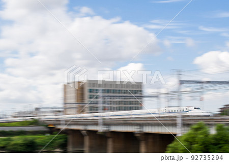 【東海道新幹線】庄内川を渡る新幹線 92735294