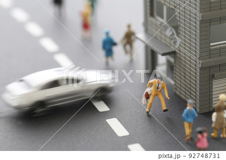 自動車事故 92748731