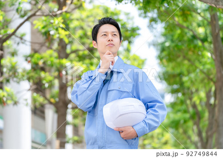 建築　建設　男性 92749844