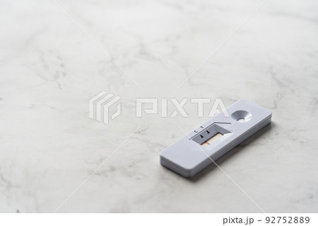 コロナウイルス_抗原検査イメージ 92752889