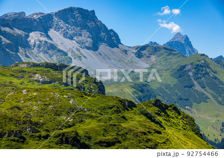 Wonderful view from Klausen Pass in Switzerland 92754466