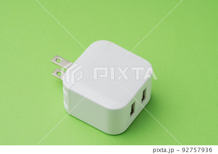 USB コンセント USB コンセント 92757936