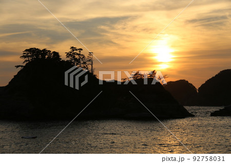 堂ヶ島の夕陽 92758031
