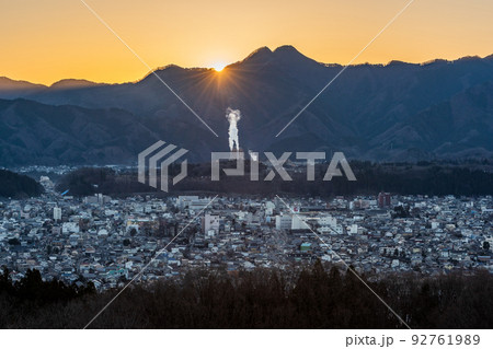 【埼玉県秩父市】 秩父ミューズパークの初日の出 92761989