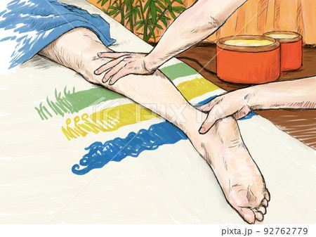 リフレクソロジーを受けてリラックスしている女性 92762779