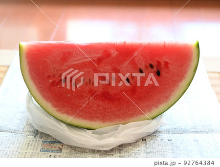 スイカ 92764384