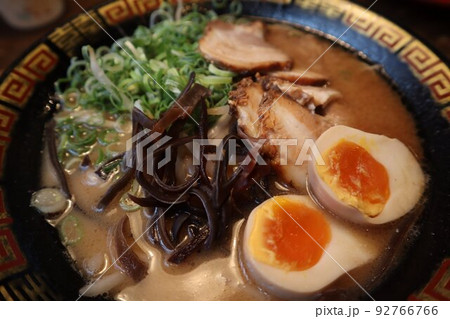 豚骨醤油ラーメン 92766766