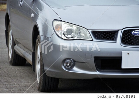 自動車イメージ　スバル2代目インプレッサのフロントマスク 92768191