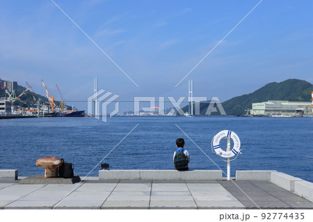 海と子供 海と子供 92774435