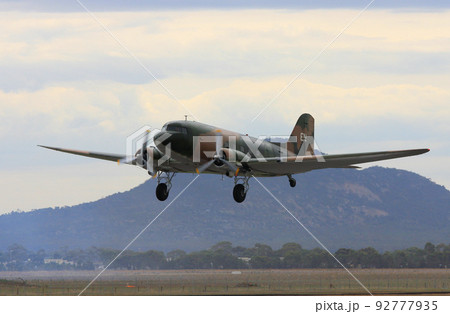 軍用輸送機の傑作、ダグラスC-47スカイトレイン(オーストラリア航空ショー) 軍用輸送機の傑作、ダグラスC-47スカイトレイン(オーストラリア航空ショー) 92777935