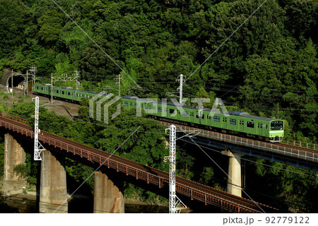 第六大和川橋梁を走る201系普通電車6両 第六大和川橋梁を走る201系普通電車6両 92779122