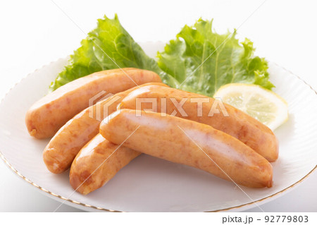 ウィンナーソーセージ (粗挽きソーセージ) 調理前 ウィンナーソーセージ (粗挽きソーセージ) 調理前 92779803