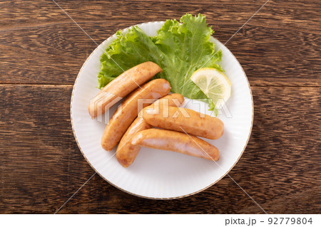 ウィンナーソーセージ　(粗挽きソーセージ)　調理前 92779804