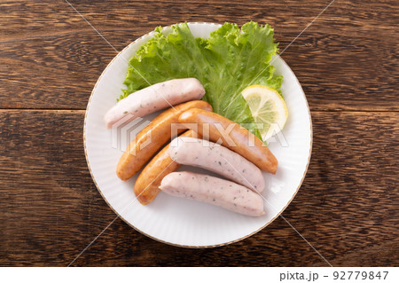 ウィンナーソーセージ (粗挽き・レモン&パセリ) 調理前 ウィンナーソーセージ (粗挽き・レモン&パセリ) 調理前 92779847